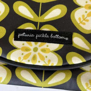 Petunia pickle bottom‎ diaper clutch